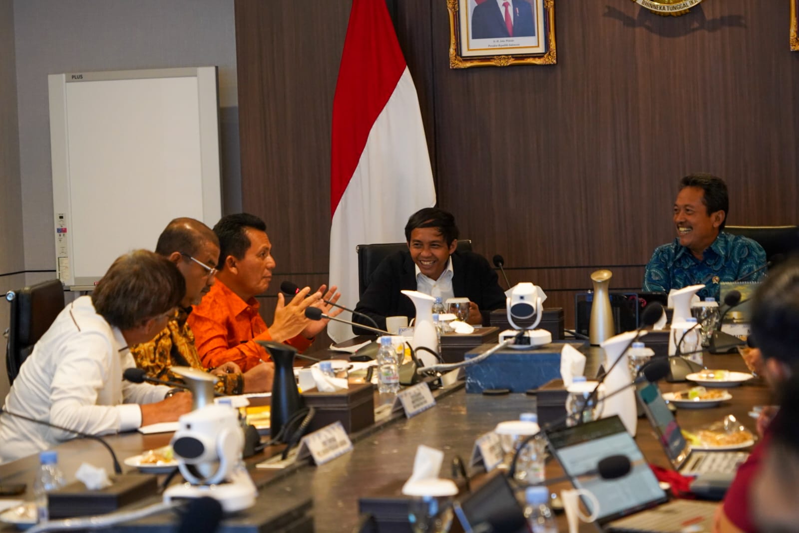 Usulan Gubernur Disetujui Menteri KKP Terkait Pernerbitan KKPRL Rumah Nelayan Diatas Laut