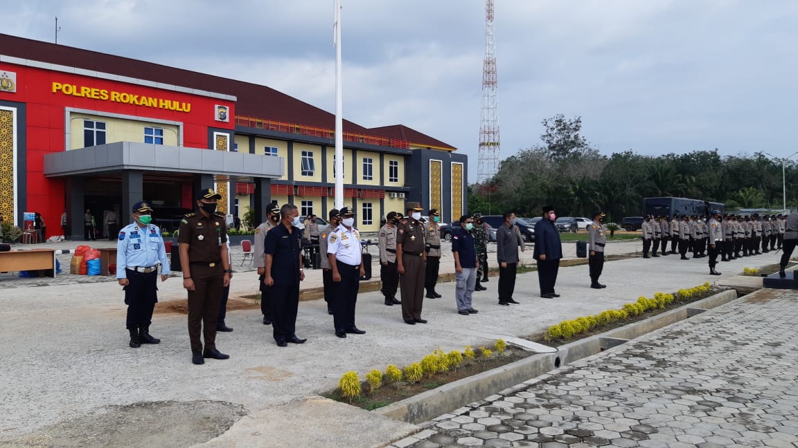 Polres Rohul Gelar Apel Pergeseran Personil Amankan TPS
