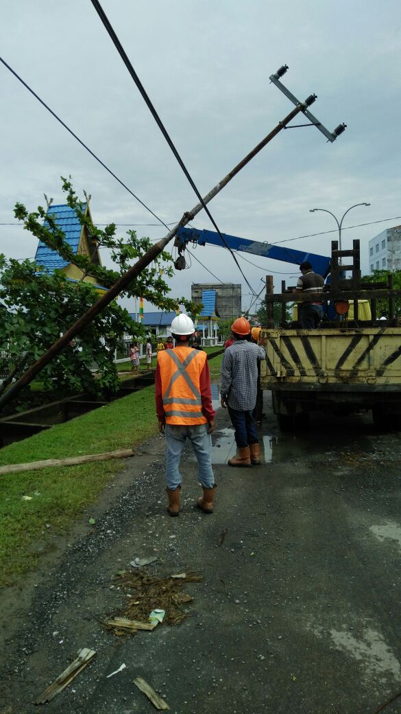 PLN Tembilahan Lakukan Pemadaman Total, Terkait Gangguan Jaringan