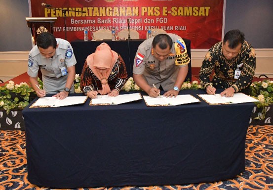 Kepri Resmi Gunakan E-Samsat Bank Riau Kepri