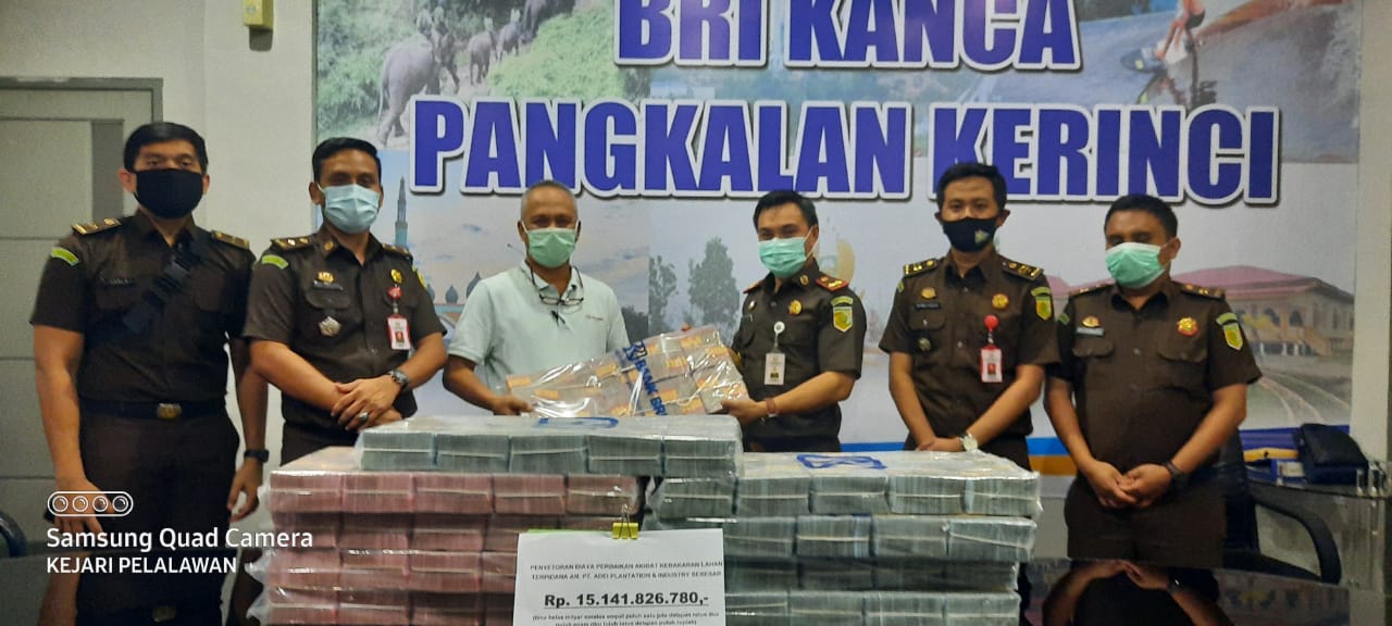Indra Gunawan Setor Uang ke Rekening Kejari Pelalawan