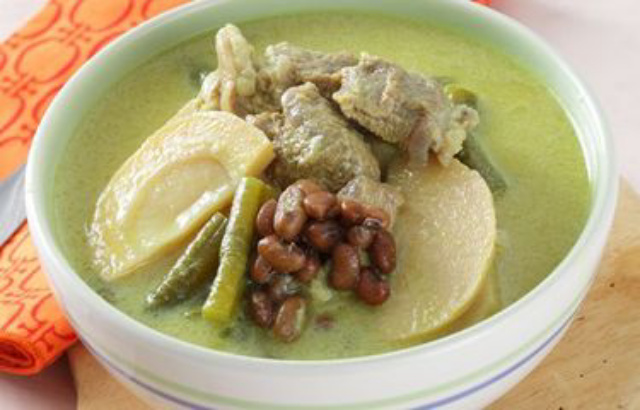 Resep Rebung Daging Masak Santan, Makanan Khas Imlek
