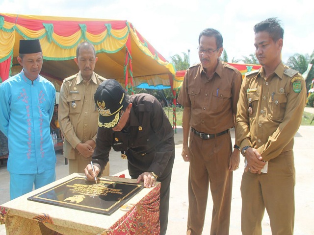 Bupati Inhil Resmikan SMAN 2 Gaung