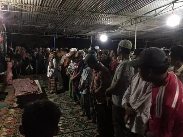 Saat Terkubur dengan Kaki Terikat, Mahasiswi Asal Bengkulu Kenakan Hijab dan Baju