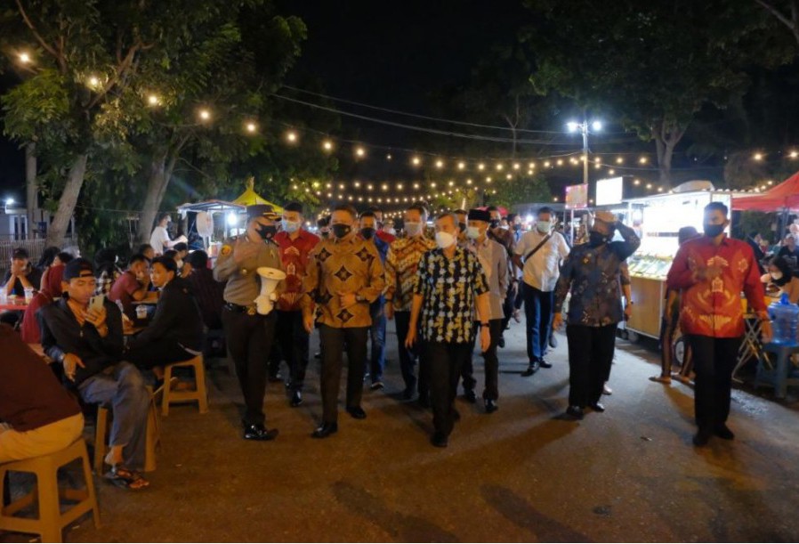 Gubernur dan Kapolda Beserta Forkopimda Cek ke Zona Merah, Ingatkan Warga Disiplin Prokes
