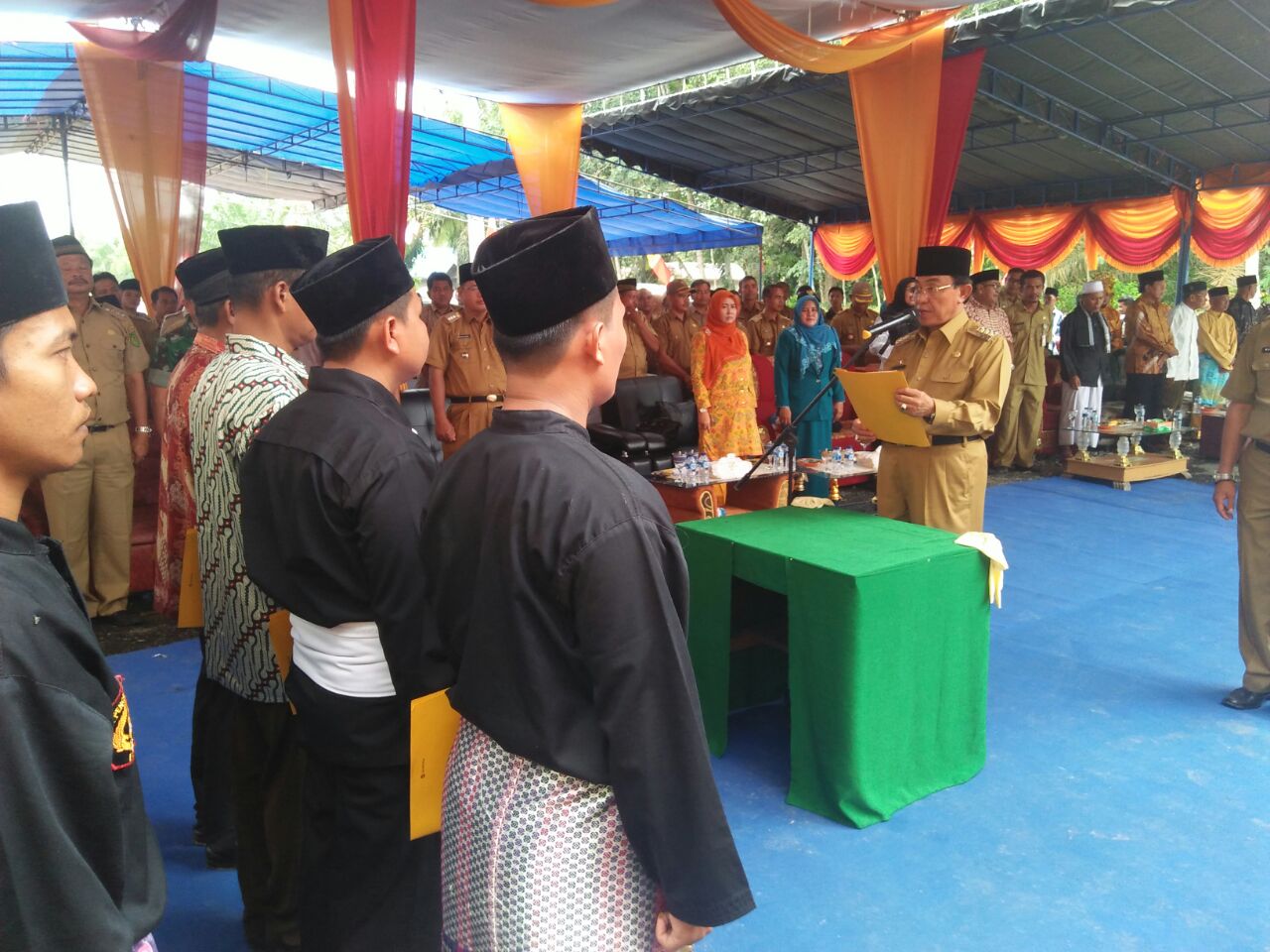 Setelah Lantik Pj Kades Air Balui, Bupati Inhil Langsung Resmikan Program DMIJ Se-Kecamatan Kemuning