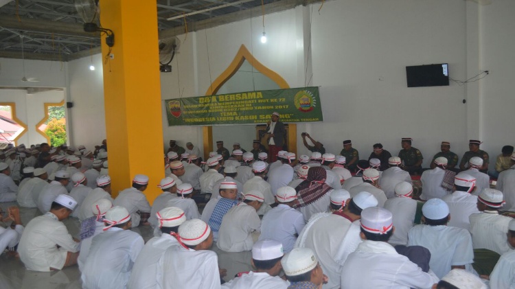 Kegiatan TNI Polri dan Santri Terjalin di Ponpes Syafa'aturrasul Teluk Kuantan