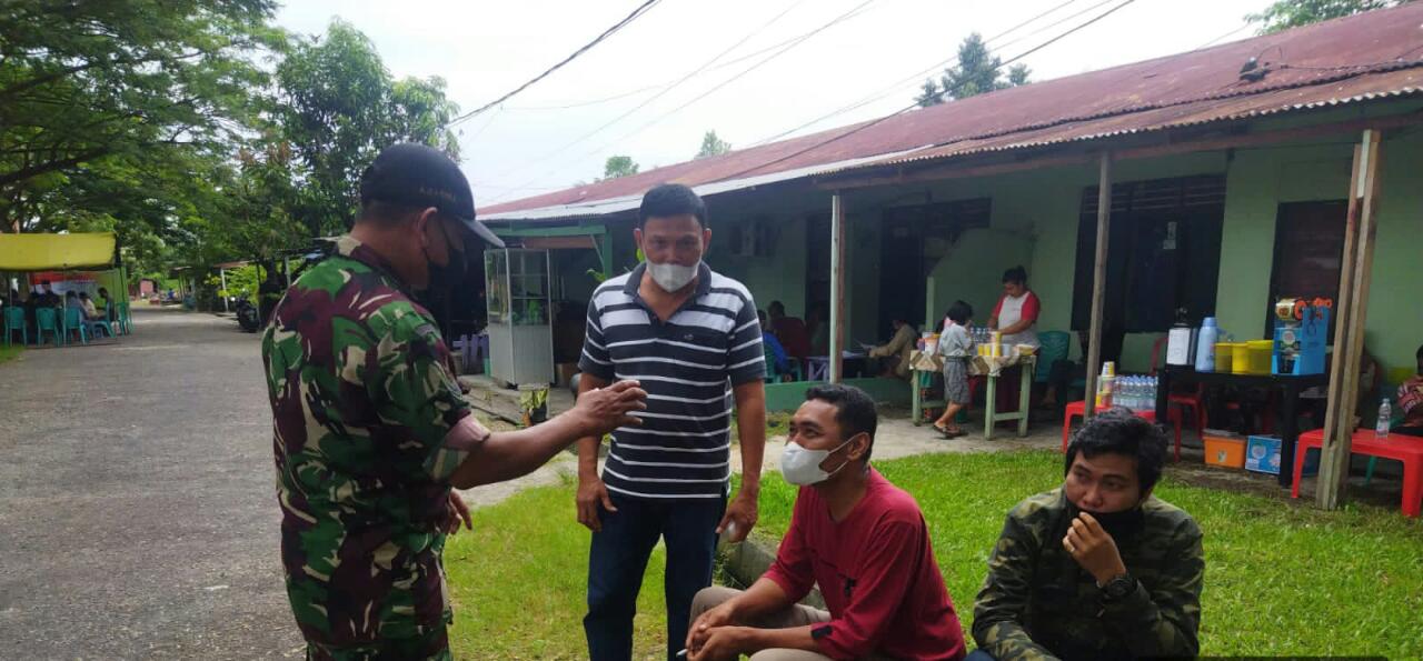 Sertu Abu Kasim Ingatkan Masyarakat Untuk Menerapkan Prokes dan Jalankan 3 M