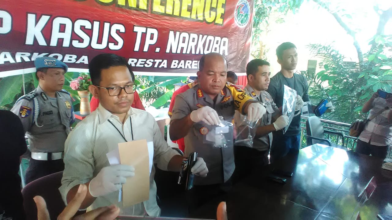 Simpan Sabu, Oknum Guru dan Pegawai Balai Pemasyarakatan Diamankan