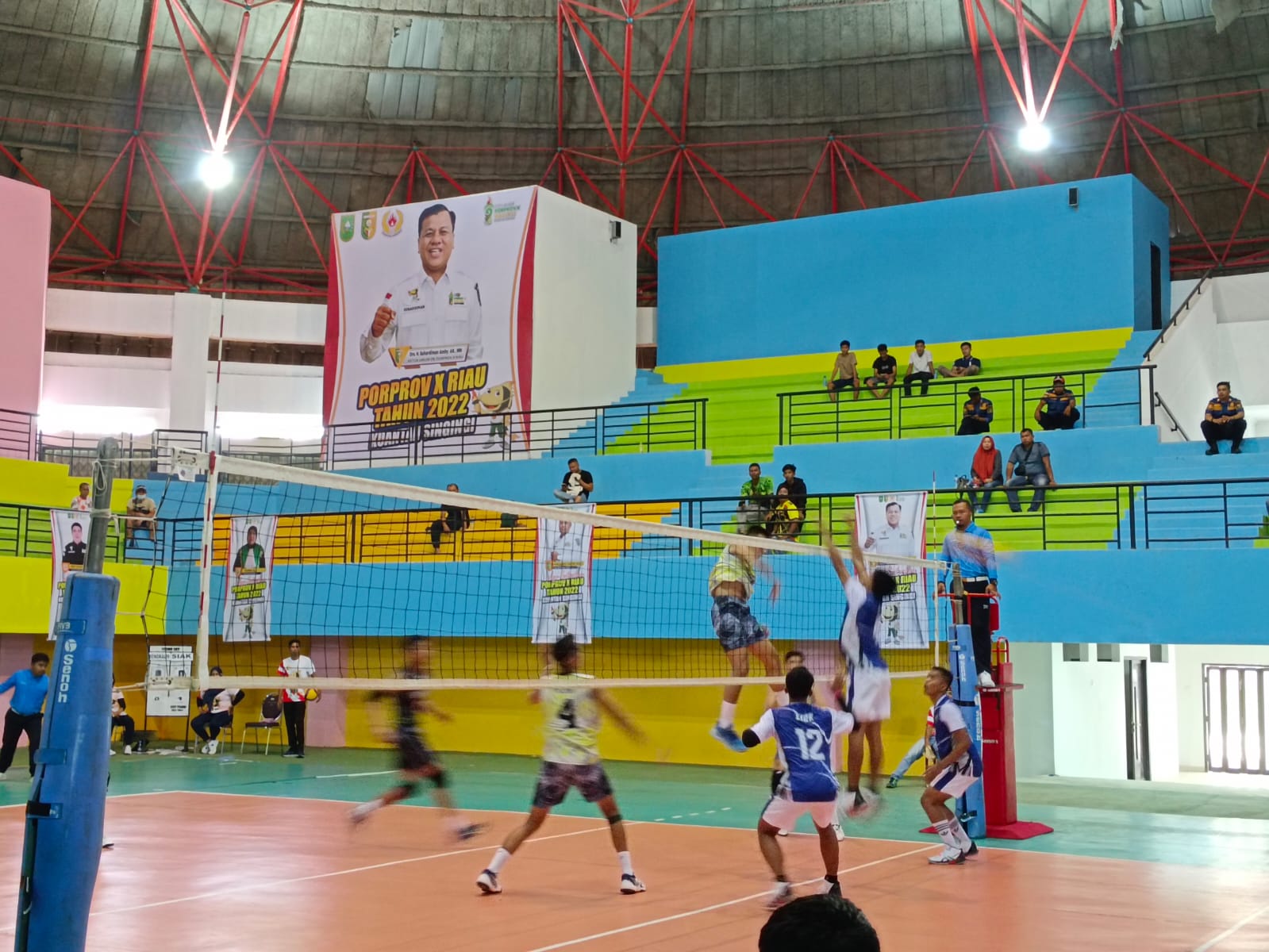Voli Indoor Putra Bengkalis Lumat Siak 3-1