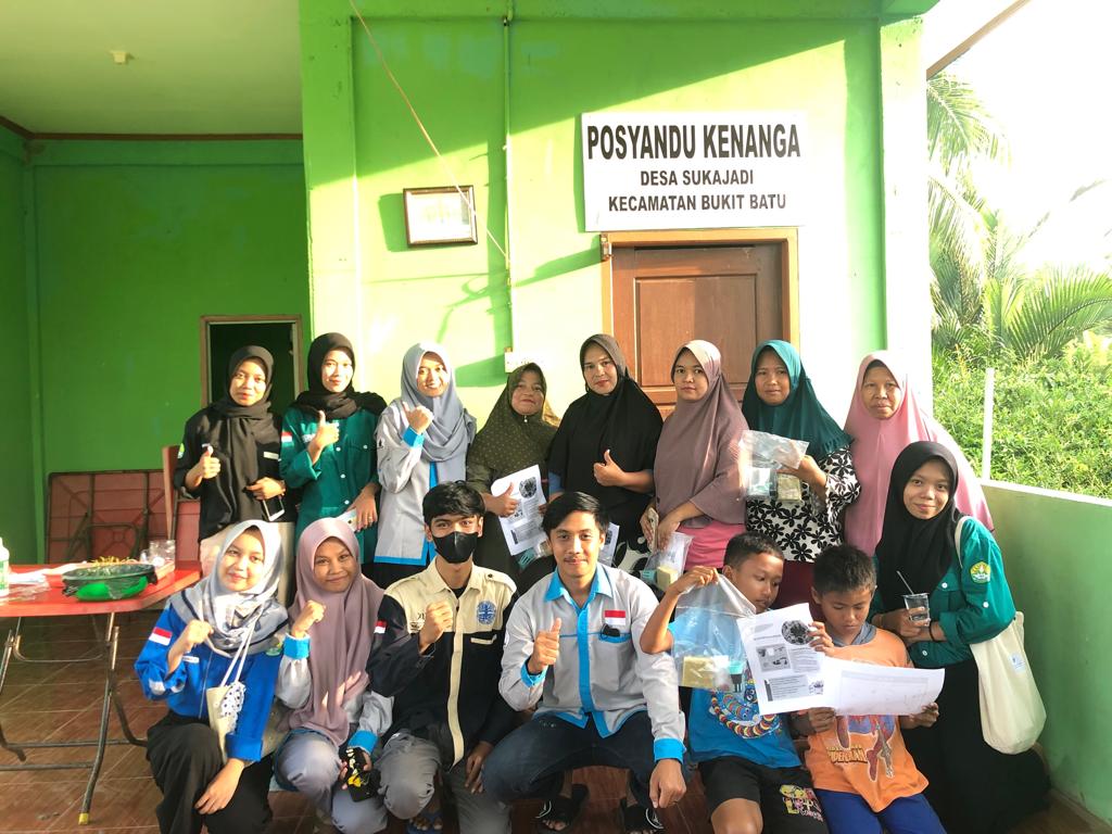 Sosialisasi BUDIKDAMBER dan Hidroponik Sederhana Sebagai Pendukung Ketahanan Pangan