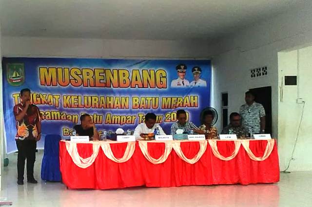 Camat Batu Ampar Buka Musrenbang Kelurahan Batu Merah