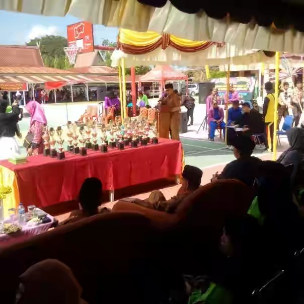 HUT SMAN 2 Dumai, Wako Buka Perlombaan Seni dan Olahraga