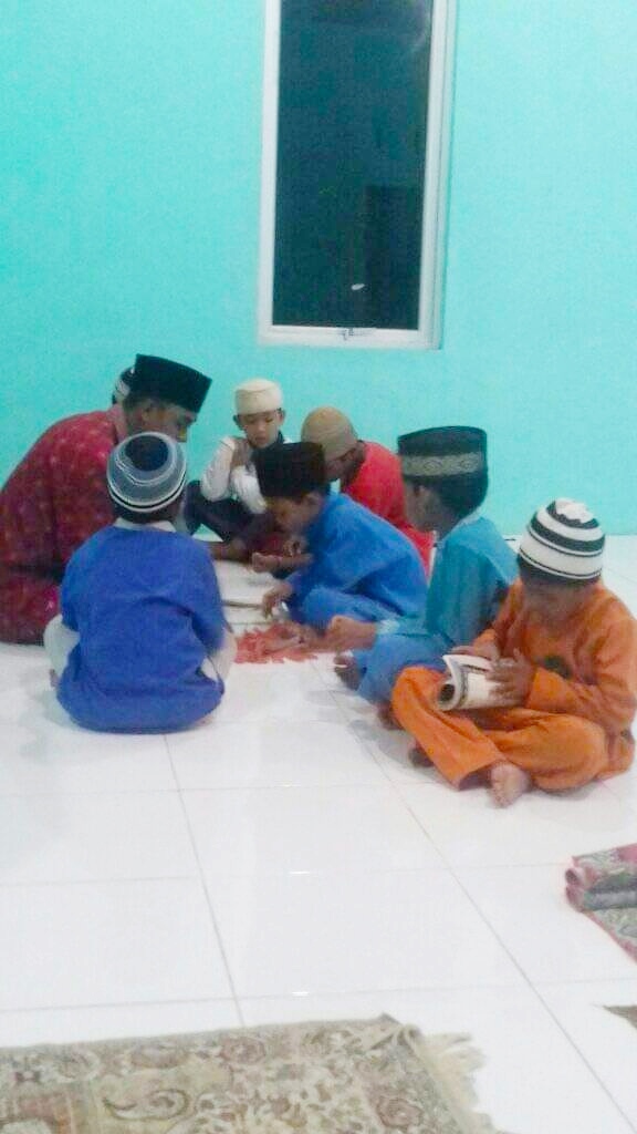 Gerakan Magrib Mengaji di Mushala Nurul Iman, Depan Bandara Pinang Kampai Dumai