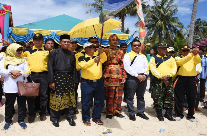 Bupati Amril: Pesta Pantai Majukan Perekonomian Rakyat