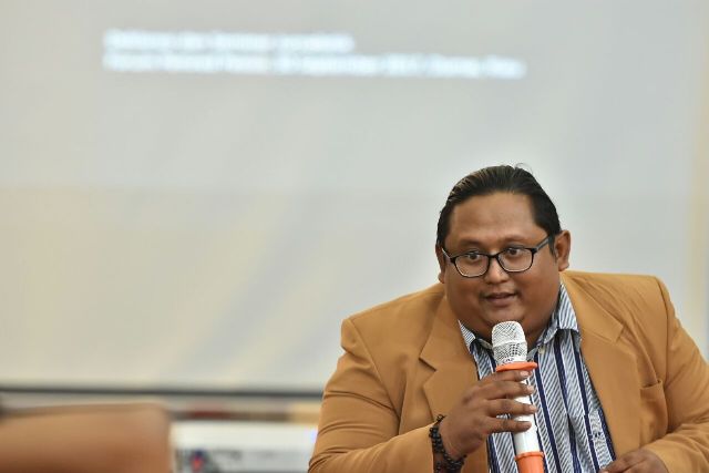 Ditodong, di Tengah Keramaian...