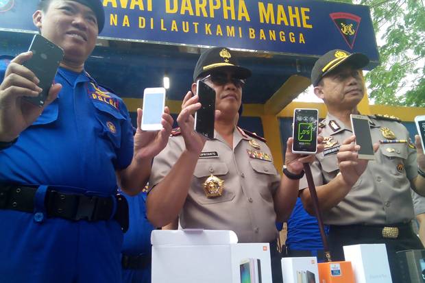 Polda Riau Sita 13.114 Unit HP Ilegal di Siak Kecil