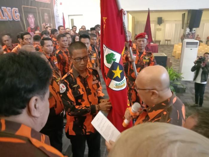 Anto Rahman Lantik Robby sebagai Ketua MPC PP Dumai Periode 2019-2023