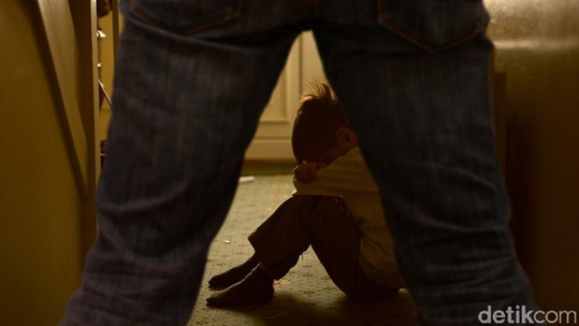 Ibu Jenguk Nenek Sakit, Gadis Belia di Riau Diperkosa Ayah Kandung