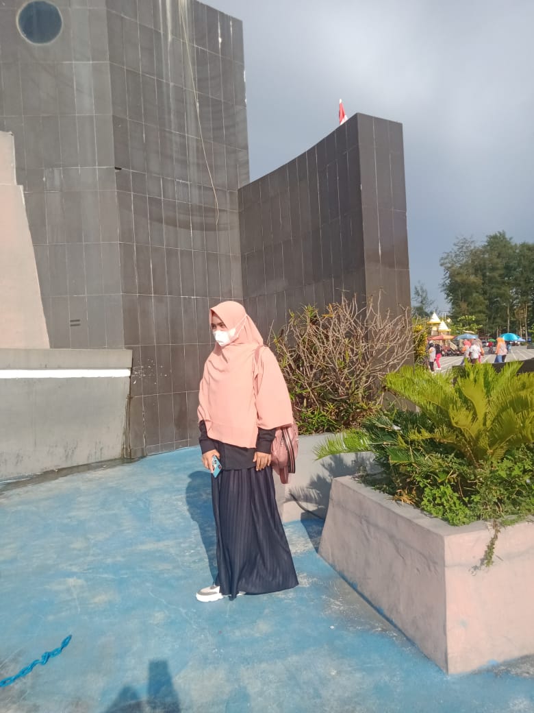 Resensi Buku Oleh Rosi Aswita