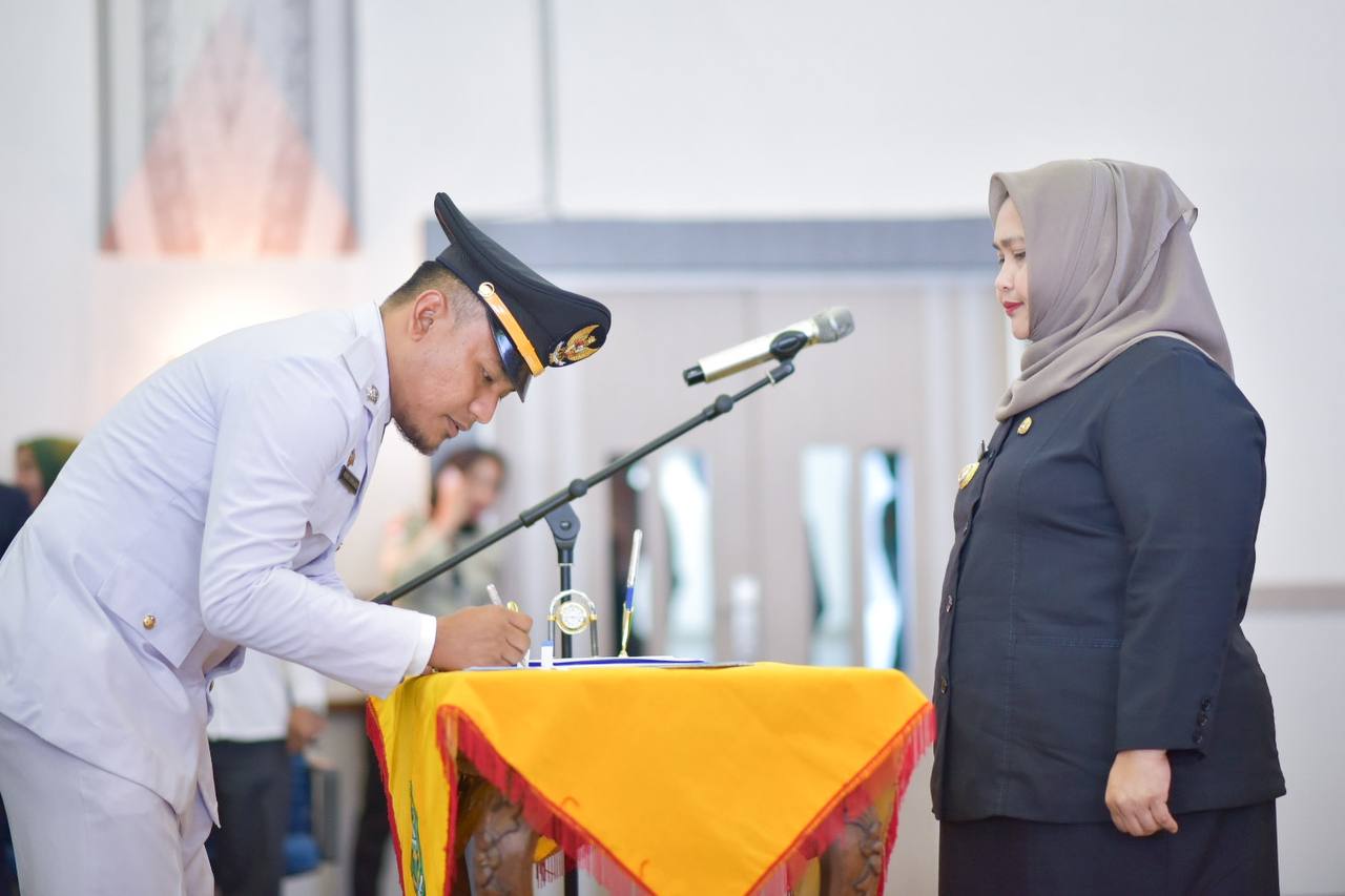 Bupati Kasmarni Lantik 38 Pejabat, Berikut Nama dan Jabatannya