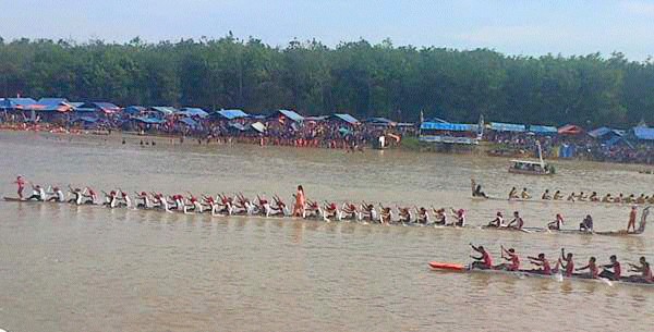 41 Jalur Akan Berlaga di Hari ke 2 Pacu Jalur Rayon III di Tepian Lubuok Bosae Kuantan Hilir