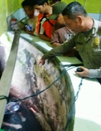 Hendak Wudhu, Warga Pinggir Temukan Mayat Dalam Sumur