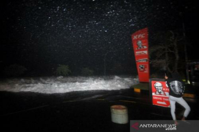 Begini Kondisi Manado Usai Luluh Lantak Dihantam Gelombang Tinggi