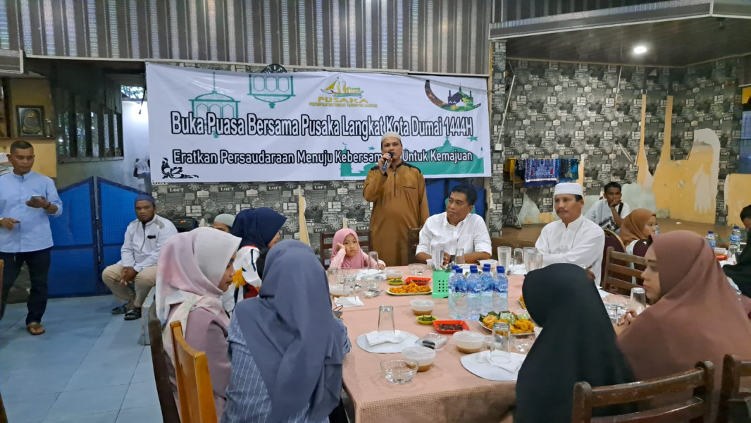 Pusaka Langkat Dumai Buka Bersama dengan Anak Yatim dan Berbagi Takjil