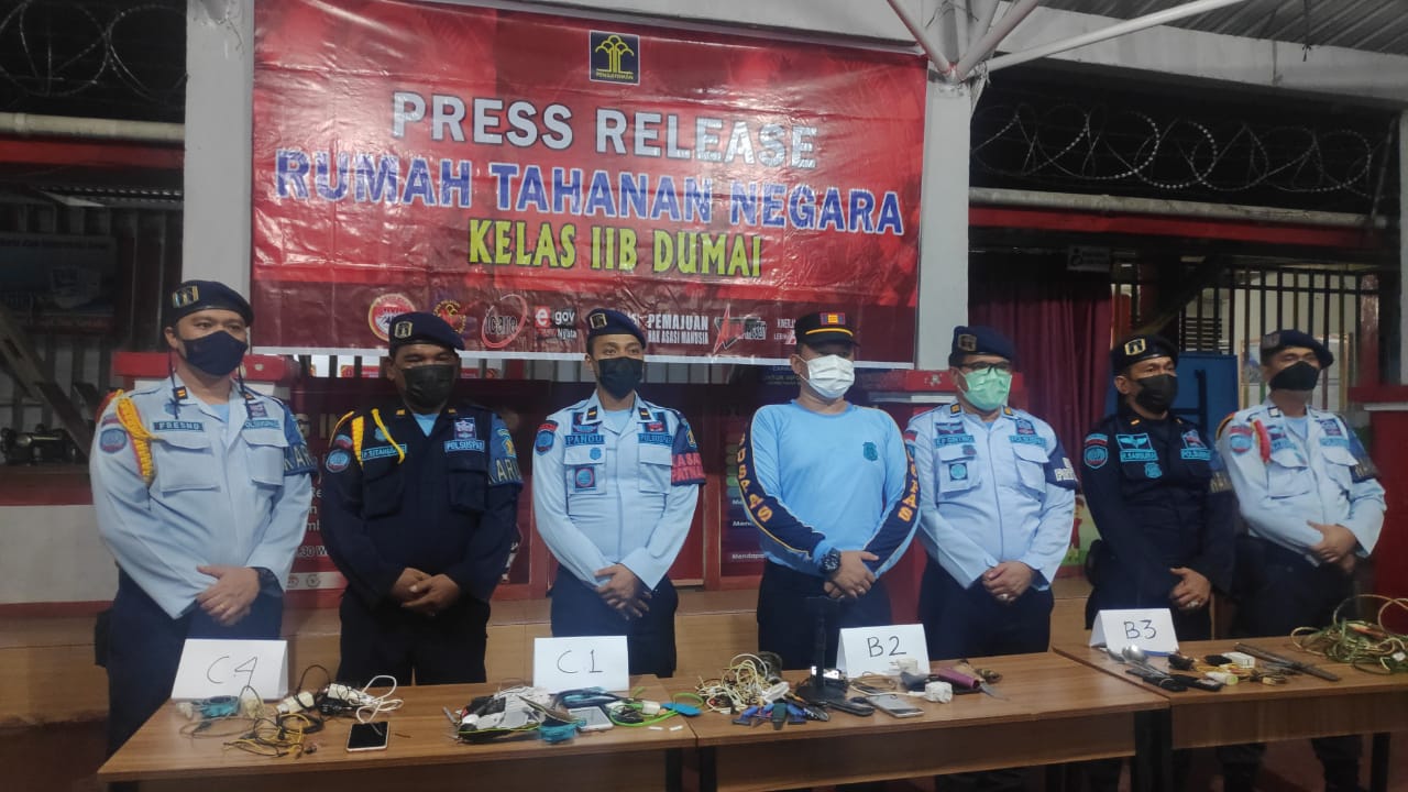 Sidak Rutan Dumai, Sejumlah HP dan Barang lainnya Disita Petugas