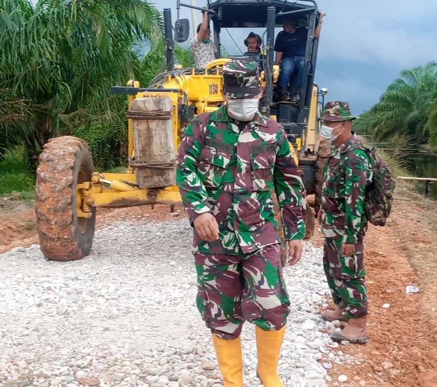 Pasintel Tinjau Pengerjaan Aukas di Suak Temenggung
