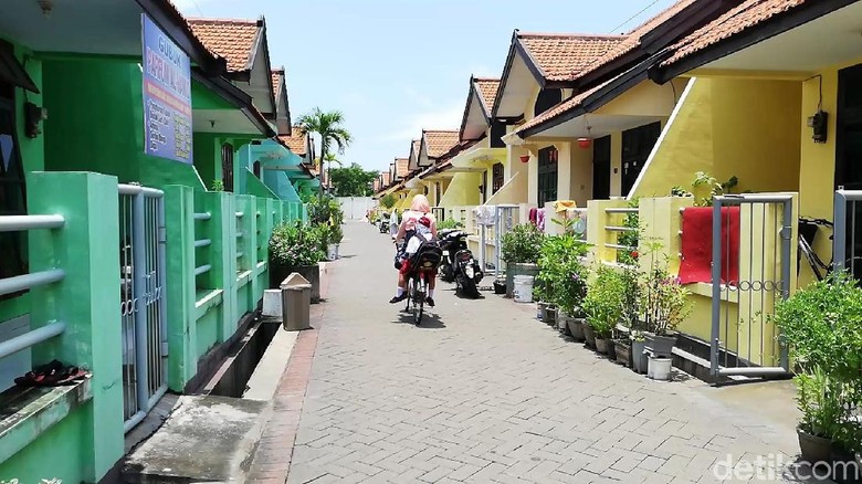 Tinggal di Kampung Janda Tanpa Bayar Sewa