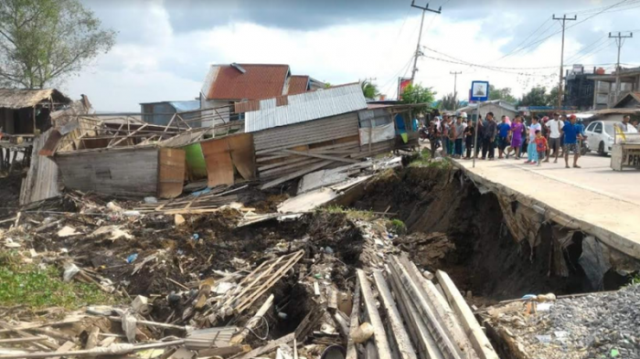 Jalan Amblas di Tembilahan