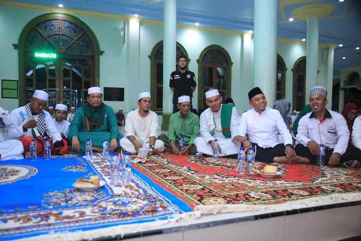 Bupati Labuhanbatu Ikuti Kajian Akbar Bersama Ustadz Yahya Waloni