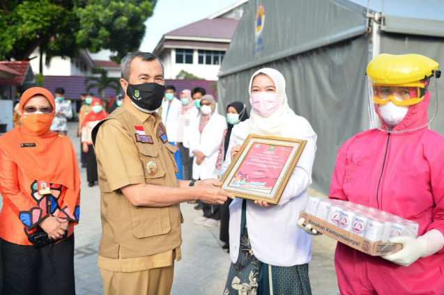 HKN Ke-56, Nakes Yang Berjuang Lawan Covid-19 Dapat Penghargaan
