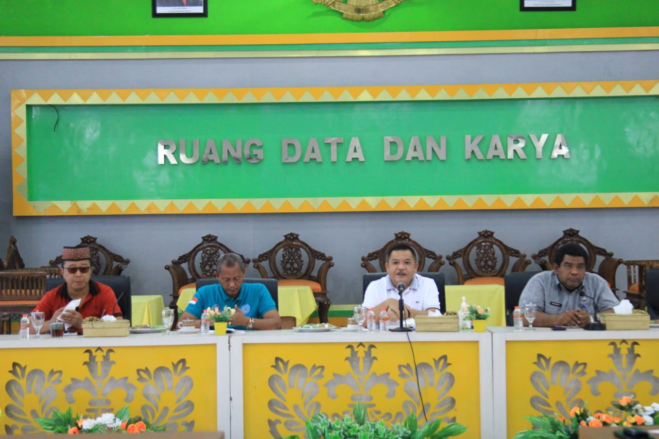 Sekda Labuhanbatu Pimpin Rapat Evaluasi Tingkatkan Kinerja ASN