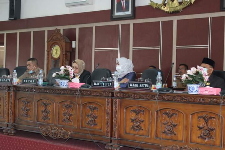 DPRD Labuhanbatu Umumkan Pengusulan Pemberhentian Bupati Masa Jabatan 2016-2021