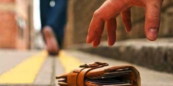 Cleaning Servis Temukan Uang Senilai 20 Jt di T3 Soekarno-Hatta