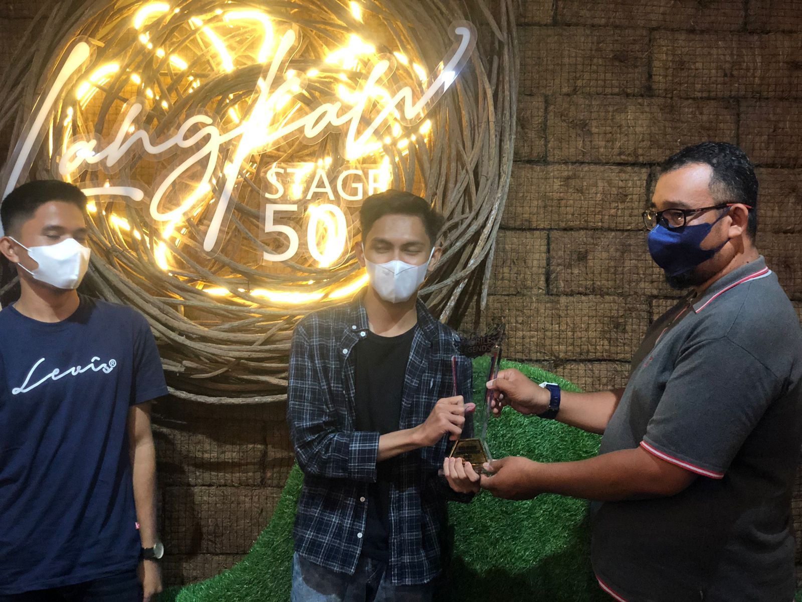 Tim J Seven Raih Juara I ESI Inhil Competition 2021 pada Kejuaraan Mobile Legends