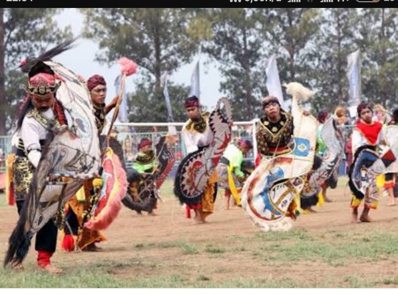 Budaya Tradisional Jaran Kepang Meriahkan Upacara Penutupan TMMD