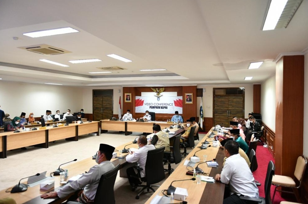 Gubernur Kepri Pimpin Rapat Secara Virtual