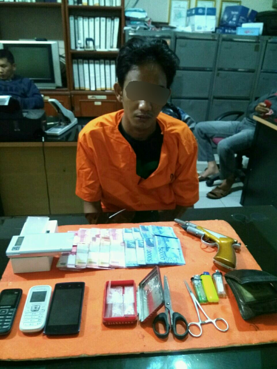 Sempat Melawan Dengan Senpi Rakitan, Pengedar Narkoba Ini Akhirnya Tak Berkutik Dengan Aparat
