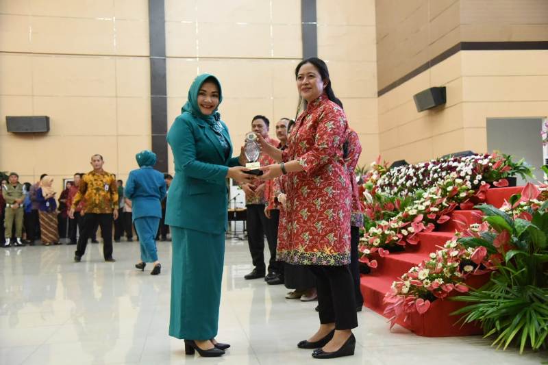Walikota Dumai Hadiri Puncak Peringatan Harganas 2018 di Manado