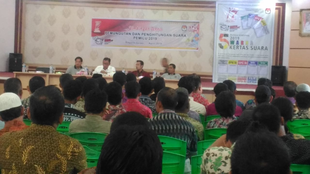 Bupati Rohil Suyatno Buka Bimtek Pemilu 2019