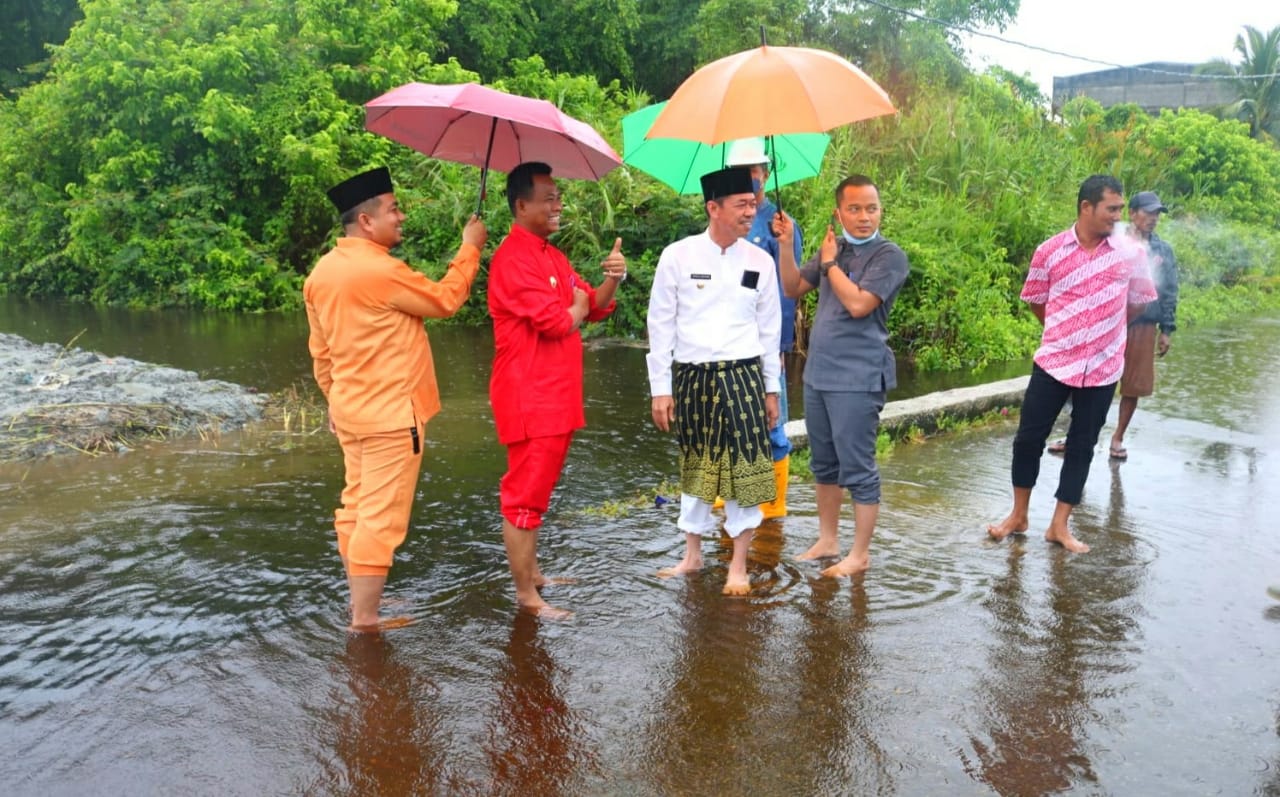 Bupati Rohil Bilang Seluruh Kanal Akan di Normalisasi