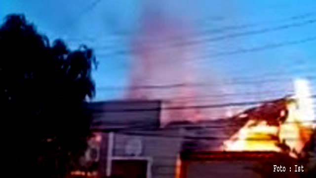 Si Jago Merah Mengamuk di Jambi, Satu Korban Dilarikan Ke Rumah Sakit