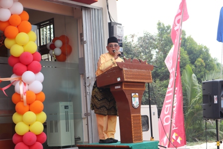 Bupati Resmikan Kantor Kas BRK di Teluk Meranti