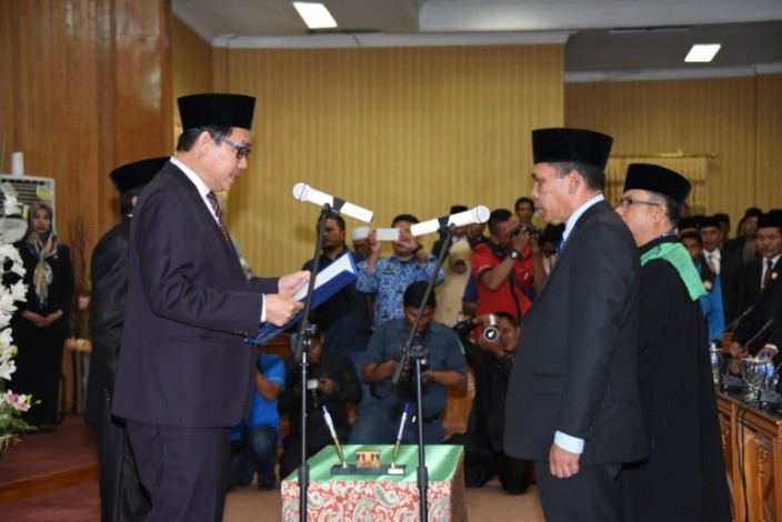 Syaukani Dilantik Jadi Anggota DPRD Bengkalis
