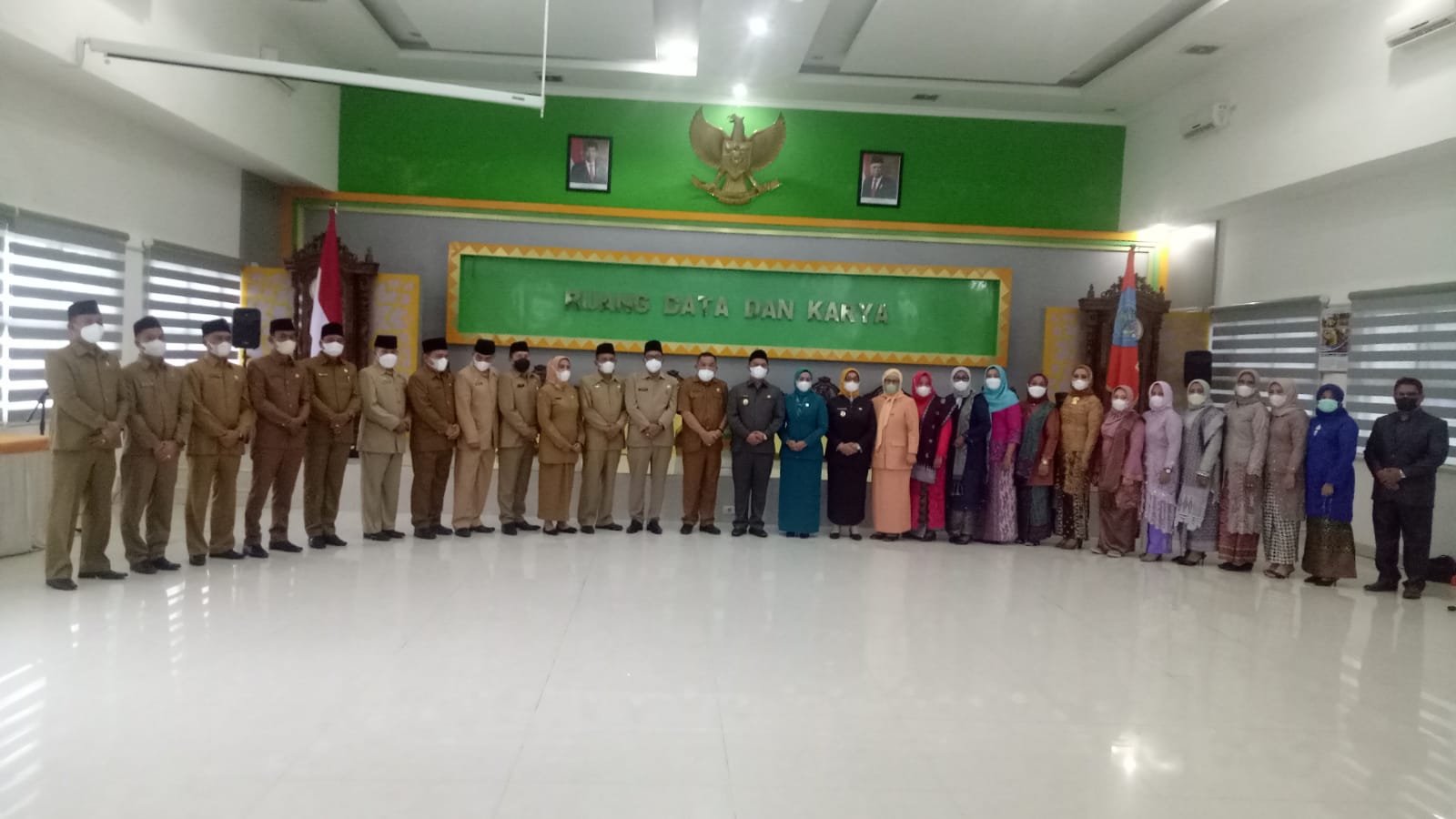 Bupati Labuhanbatu Resmi Melantik 12 Pejabat Eselon II