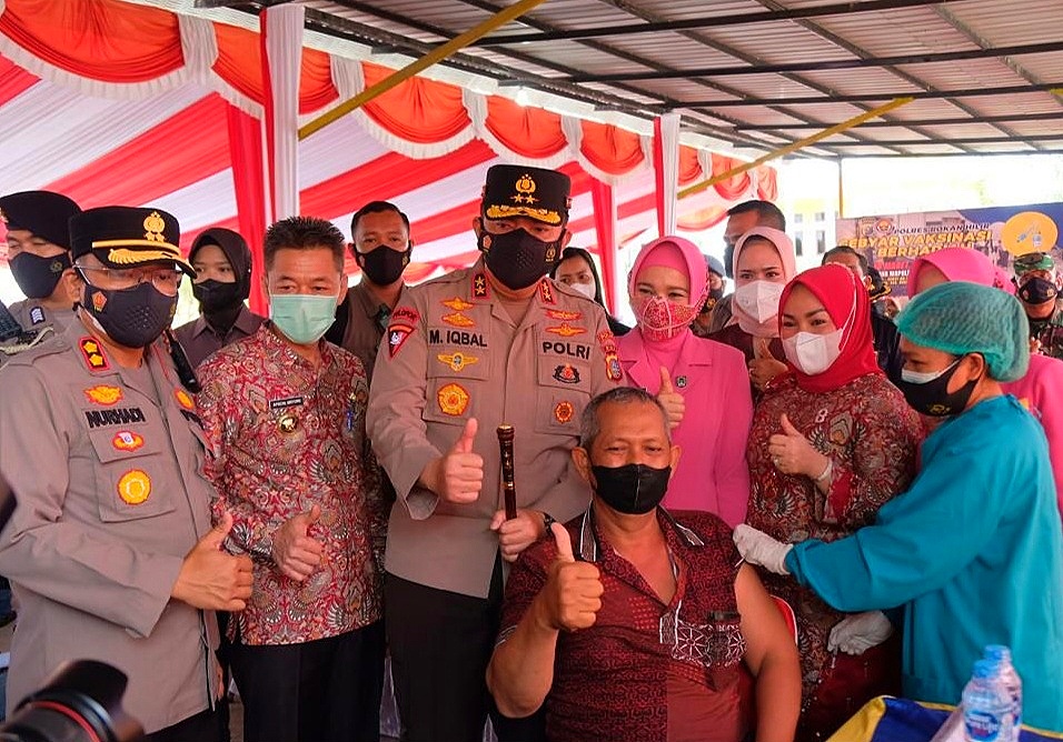 Kapolda Riau Irjen Pol M Iqbal Resmikan Rumah Mural dan Kantor Penghubung di Rokan Hilir